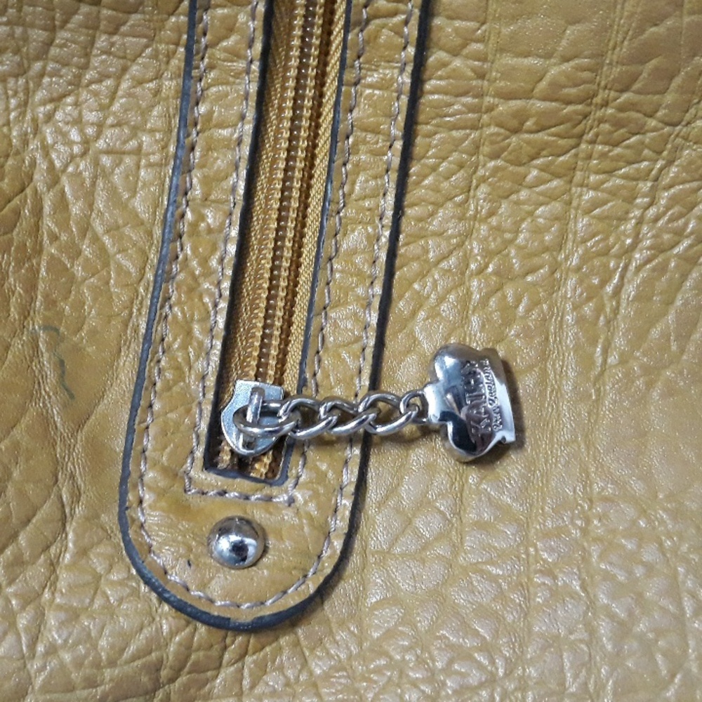 Kathy Van Zeeland Metal Studded Drawstring Bucket Bag In Mustard Yellow *EUC* - Picture 8 of 11